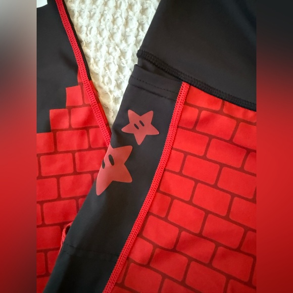 Blackmilk Super Mario Bros leggings - medium NWT - Picture 2 of 5